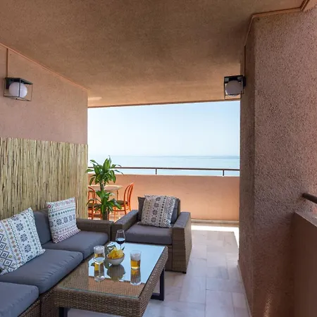 Mg - Ocean Views In With Parking Included * Malaga