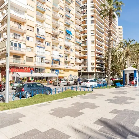 Mg - Ocean Views In With Parking Included